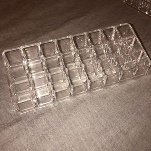 Acrylic lipstick holders